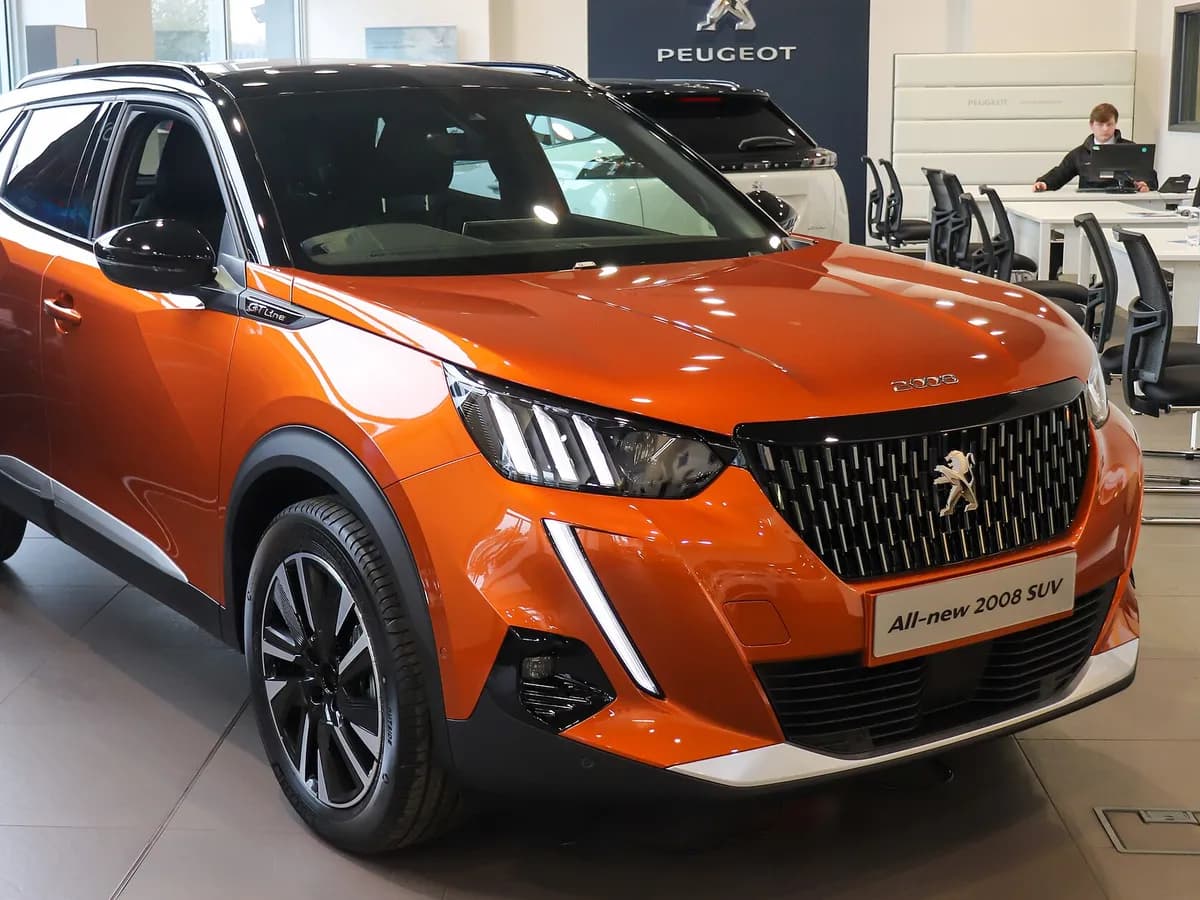 Peugeot 2008 Allure 1.6 Tiptronic 2024