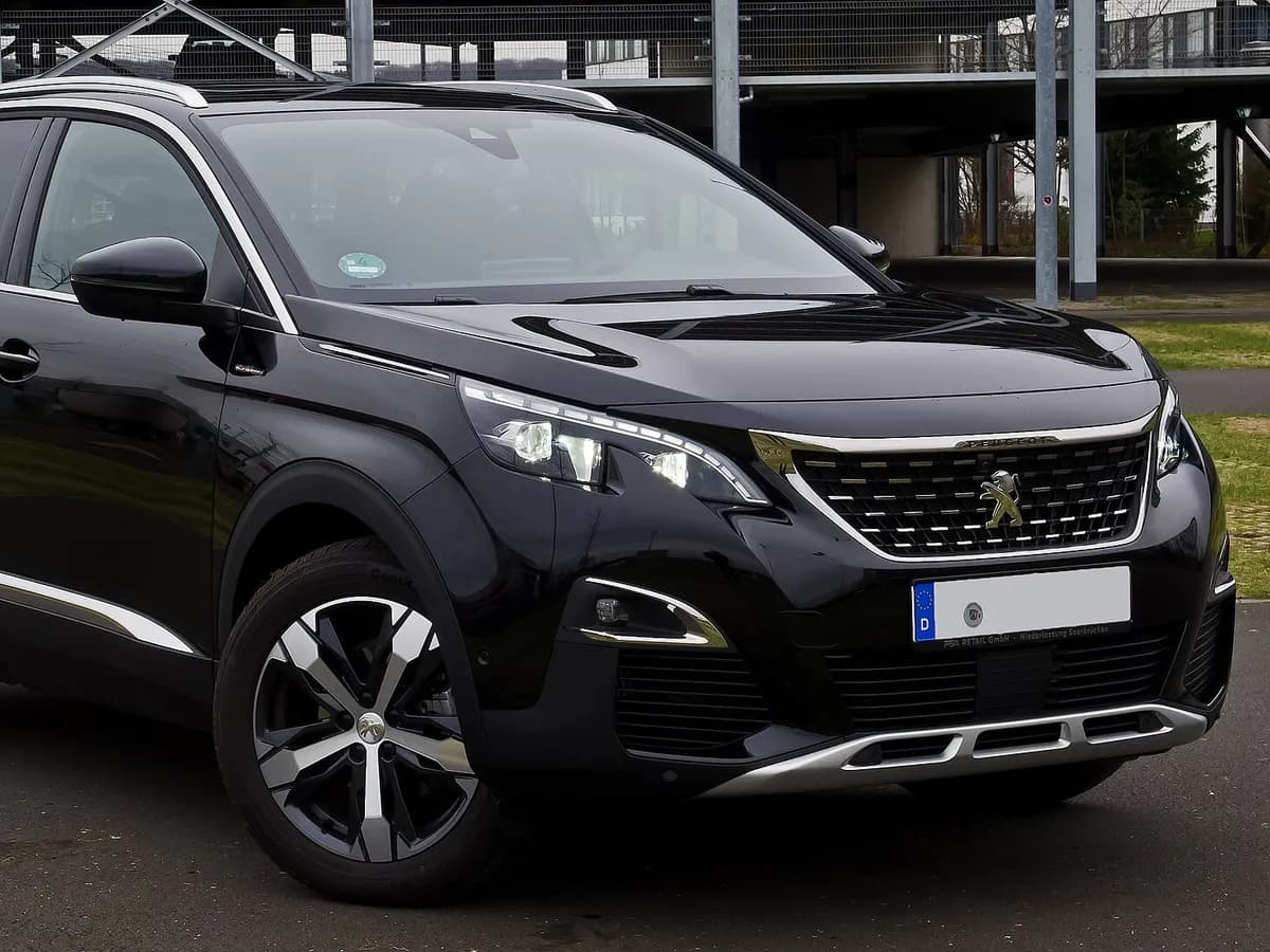 Peugeot 3008 GT 1.6 THP 2025