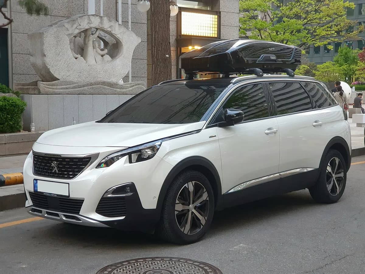 Peugeot 5008 GT 1.6 THP 7 plazas 2024